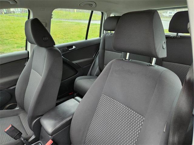 used 2011 Volkswagen Tiguan car