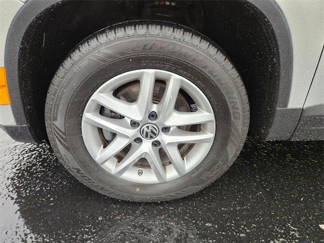 used 2011 Volkswagen Tiguan car