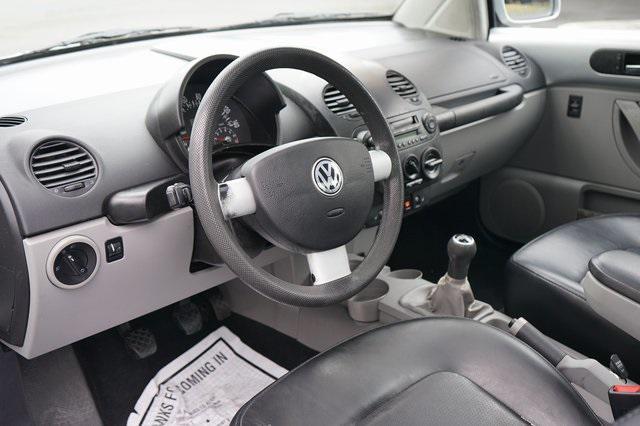 used 2001 Volkswagen New Beetle car, priced at $6,995