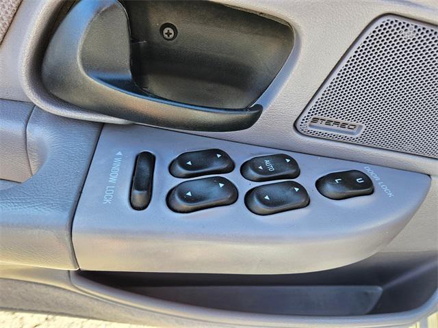 used 1995 Ford Taurus car, priced at $4,995