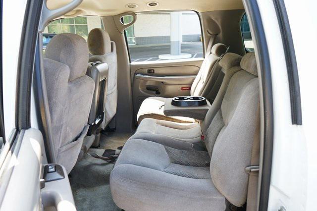 used 2006 Chevrolet Suburban car, priced at $5,995