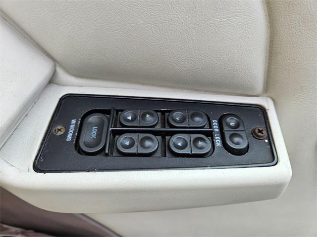 used 1992 Ford Mustang car, priced at $14,995