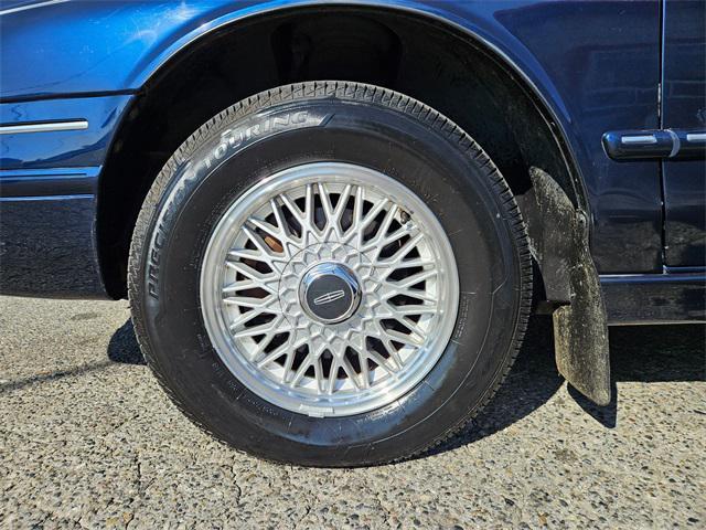 used 1994 Lincoln Continental car, priced at $5,995