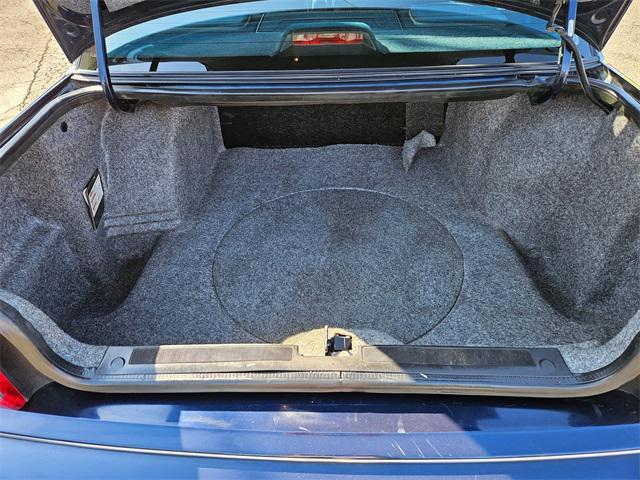 used 1994 Lincoln Continental car, priced at $5,995