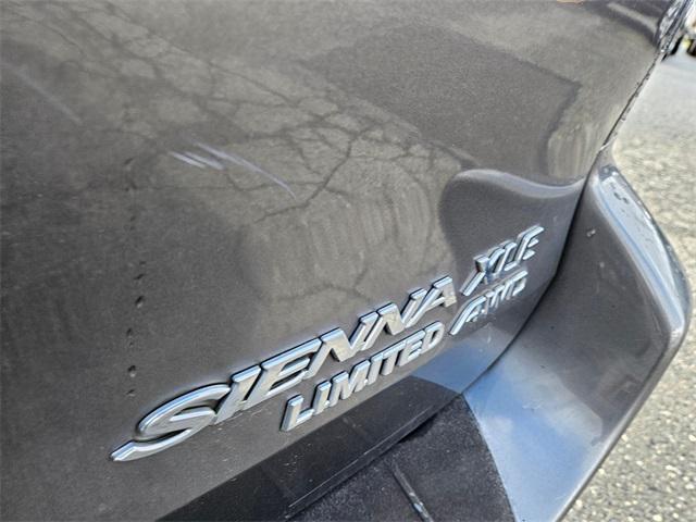 used 2005 Toyota Sienna car, priced at $5,995