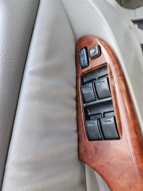 used 2005 Toyota Sienna car, priced at $5,995