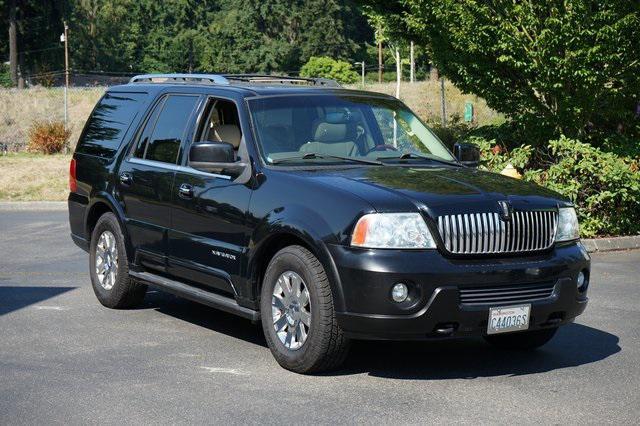 used 2004 Lincoln Navigator car, priced at $5,995