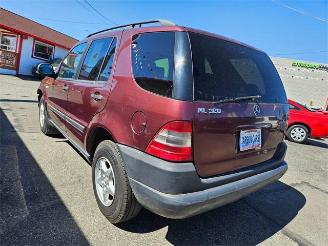 used 1999 Mercedes-Benz M-Class car, priced at $1,995
