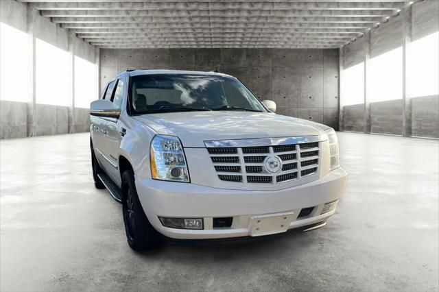 used 2012 Cadillac Escalade EXT car, priced at $19,499