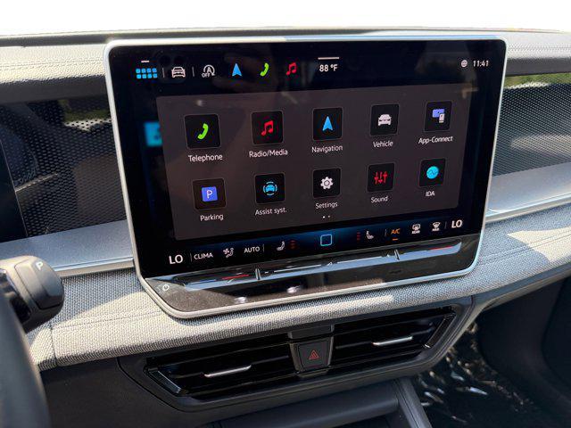 new 2025 Volkswagen Tiguan car, priced at $31,520