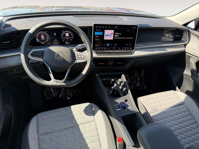 new 2025 Volkswagen Tiguan car, priced at $31,520