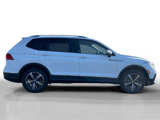 new 2024 Volkswagen Tiguan car, priced at $33,108