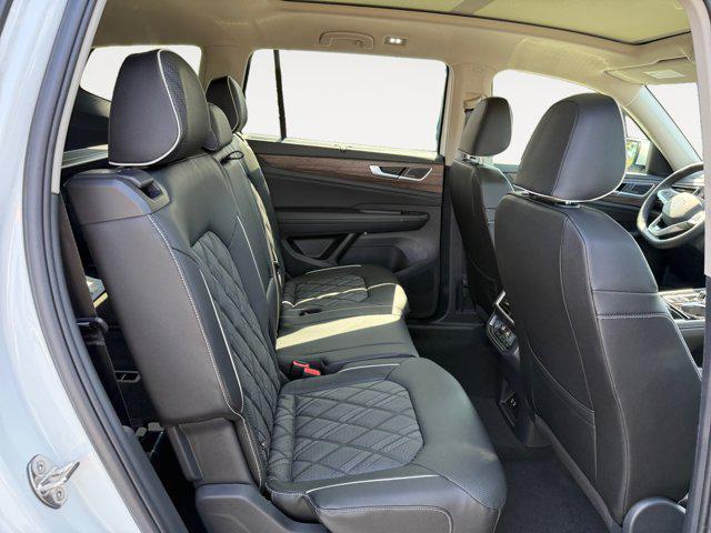 new 2025 Volkswagen Atlas car, priced at $56,699