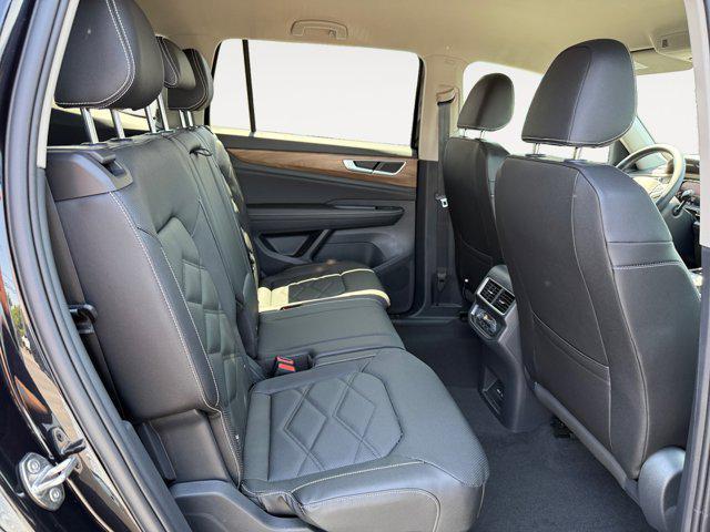 new 2025 Volkswagen Atlas car, priced at $41,930
