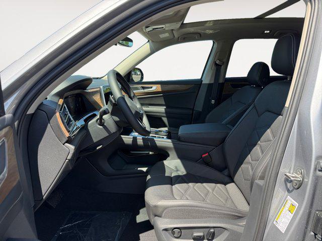new 2025 Volkswagen Atlas car, priced at $47,086