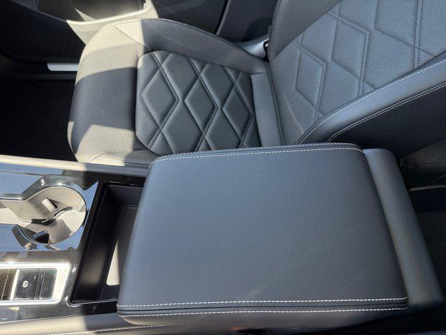 new 2025 Volkswagen Atlas car, priced at $47,086