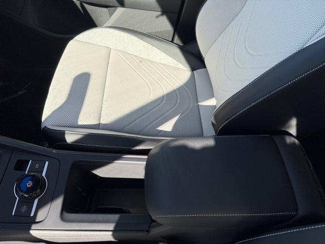 new 2025 Volkswagen Tiguan car, priced at $35,220