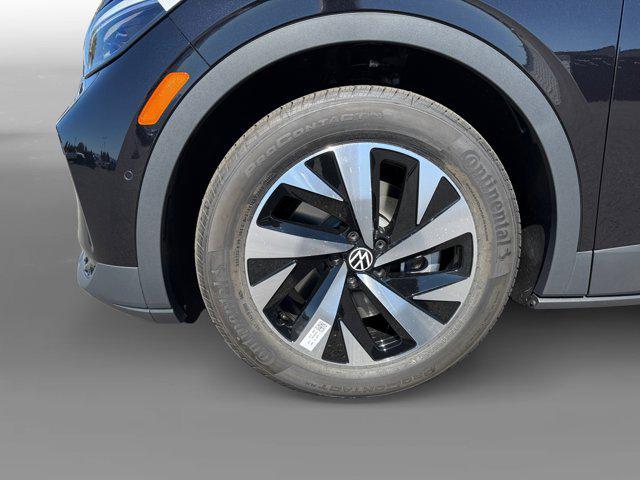 new 2025 Volkswagen ID.4 car, priced at $47,176