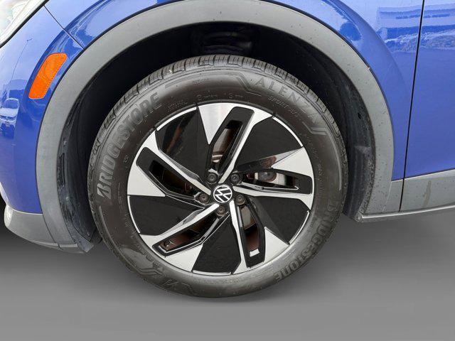 used 2022 Volkswagen ID.4 car, priced at $25,091