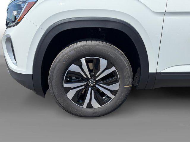 new 2025 Volkswagen Atlas car, priced at $40,204