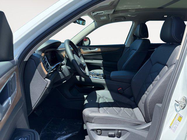 new 2025 Volkswagen Atlas car, priced at $48,560