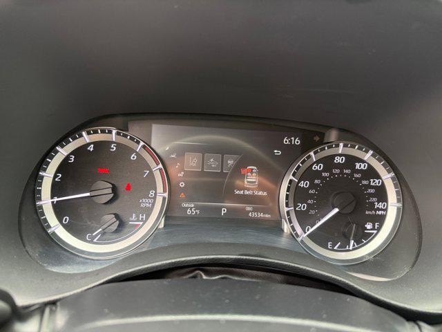 used 2023 Toyota Highlander car, priced at $33,821