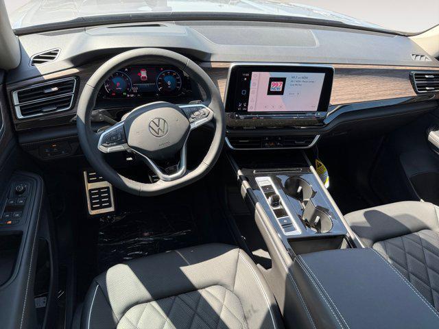 new 2025 Volkswagen Atlas car, priced at $56,244