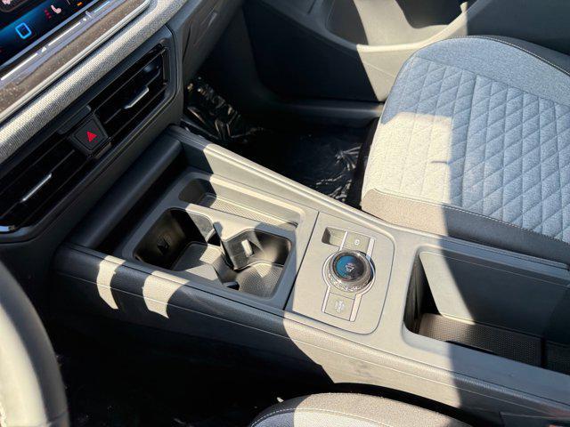 new 2025 Volkswagen Tiguan car, priced at $31,220