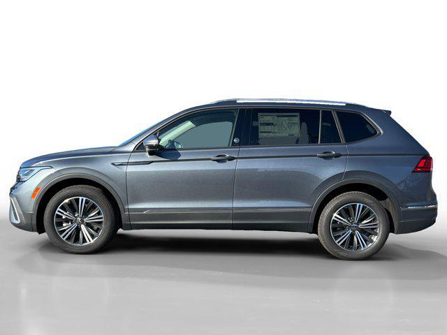 new 2024 Volkswagen Tiguan car, priced at $33,108