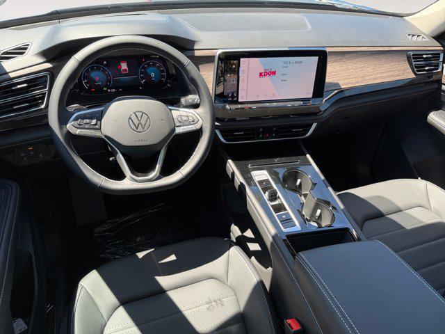 new 2025 Volkswagen Atlas car, priced at $51,429