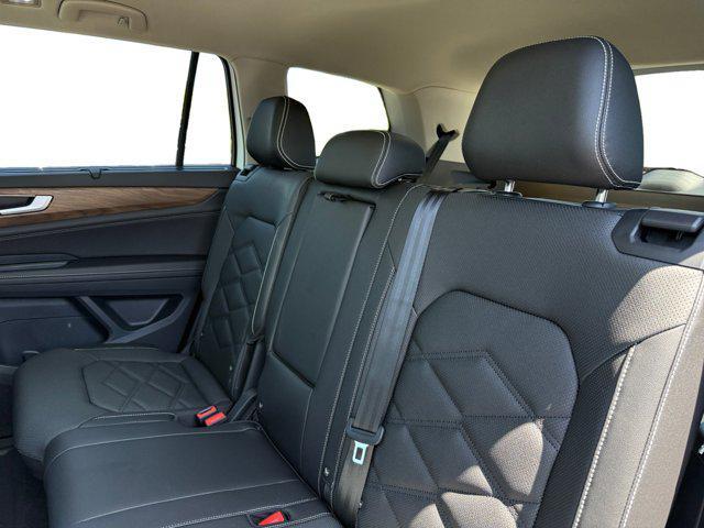 new 2025 Volkswagen Atlas car, priced at $48,865