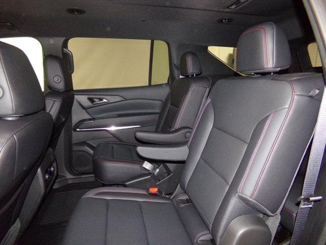 new 2025 Chevrolet Traverse car