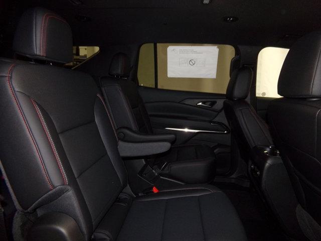 new 2025 Chevrolet Traverse car