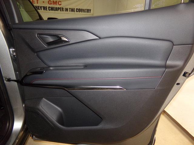 new 2025 Chevrolet Traverse car