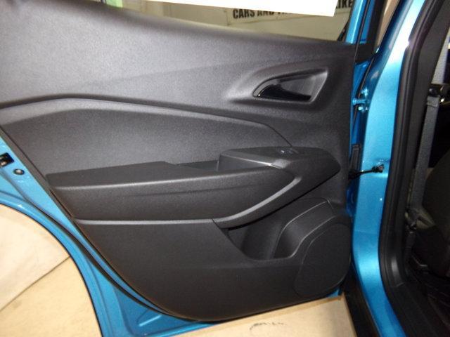new 2025 Chevrolet Trax car, priced at $27,480