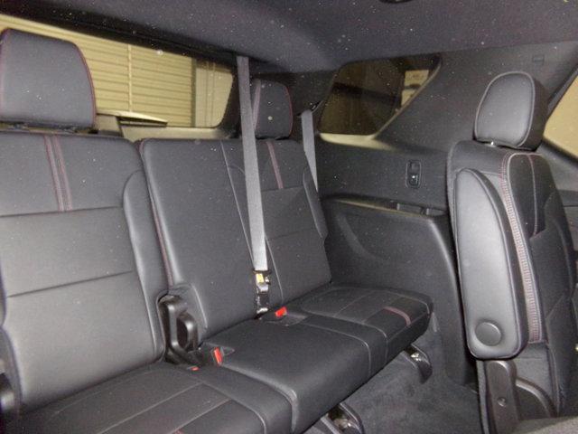 used 2022 Chevrolet Traverse car, priced at $27,494