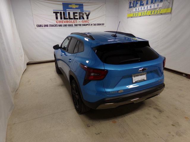 new 2025 Chevrolet Trax car, priced at $27,425