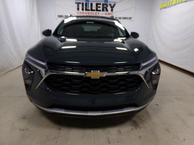 new 2025 Chevrolet Trax car, priced at $25,485