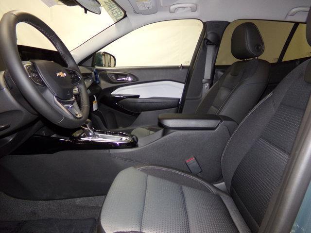 new 2025 Chevrolet Trax car, priced at $25,485