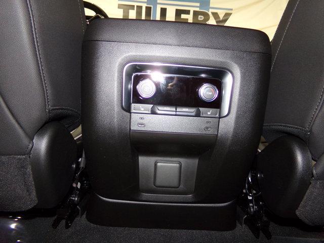new 2025 GMC Yukon XL car