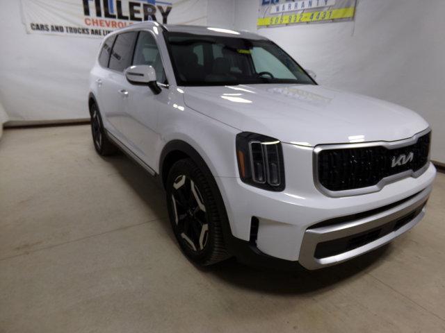 used 2023 Kia Telluride car, priced at $36,792