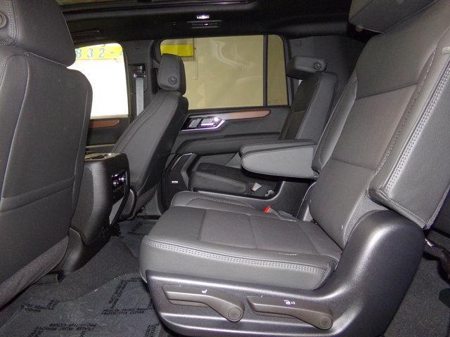new 2025 GMC Yukon XL car