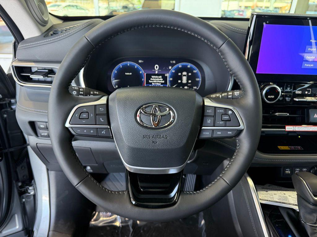 new 2026 Toyota Highlander car, priced at $56,392