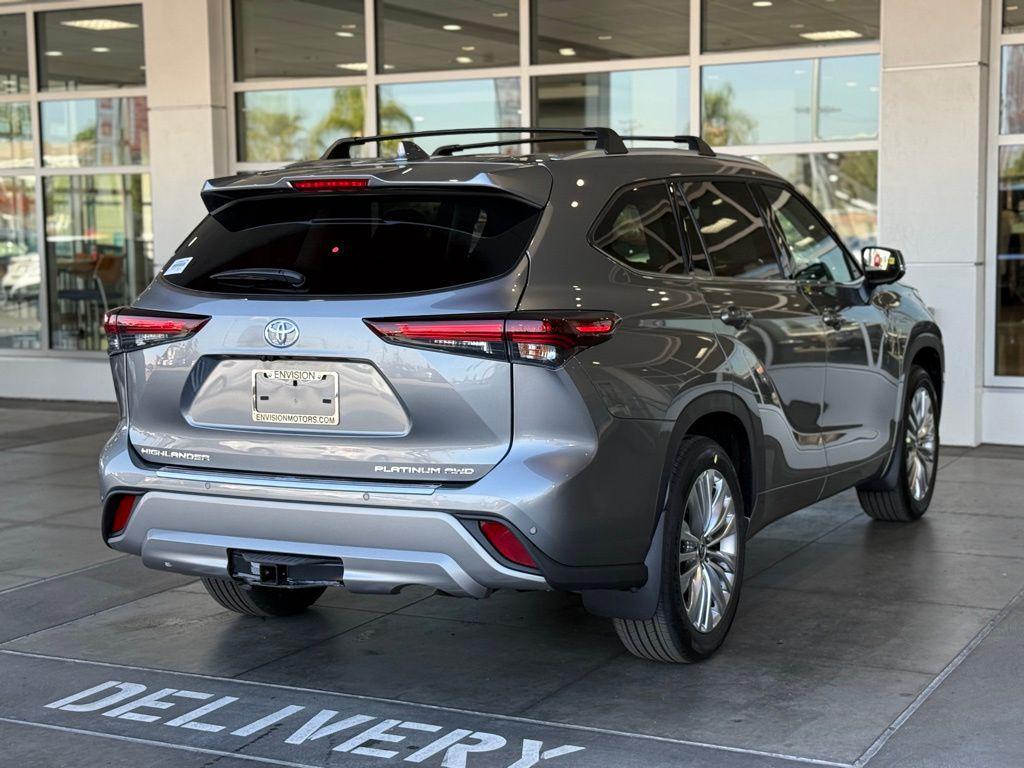 new 2026 Toyota Highlander car, priced at $56,392