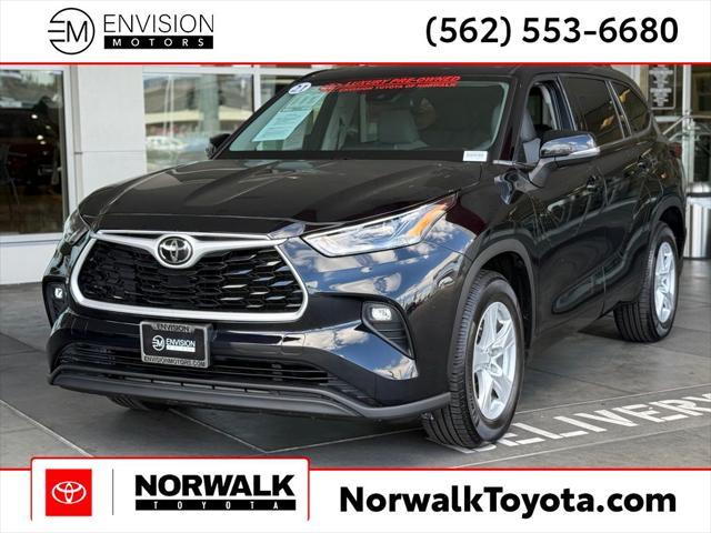 used 2021 Toyota Highlander car, priced at $25,950