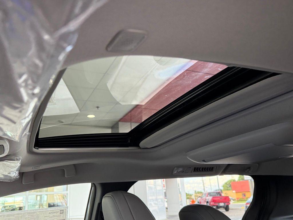 new 2025 Toyota Sienna car, priced at $51,700