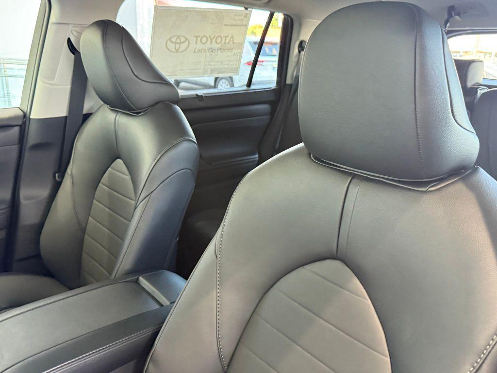 new 2026 Toyota Highlander car, priced at $48,692
