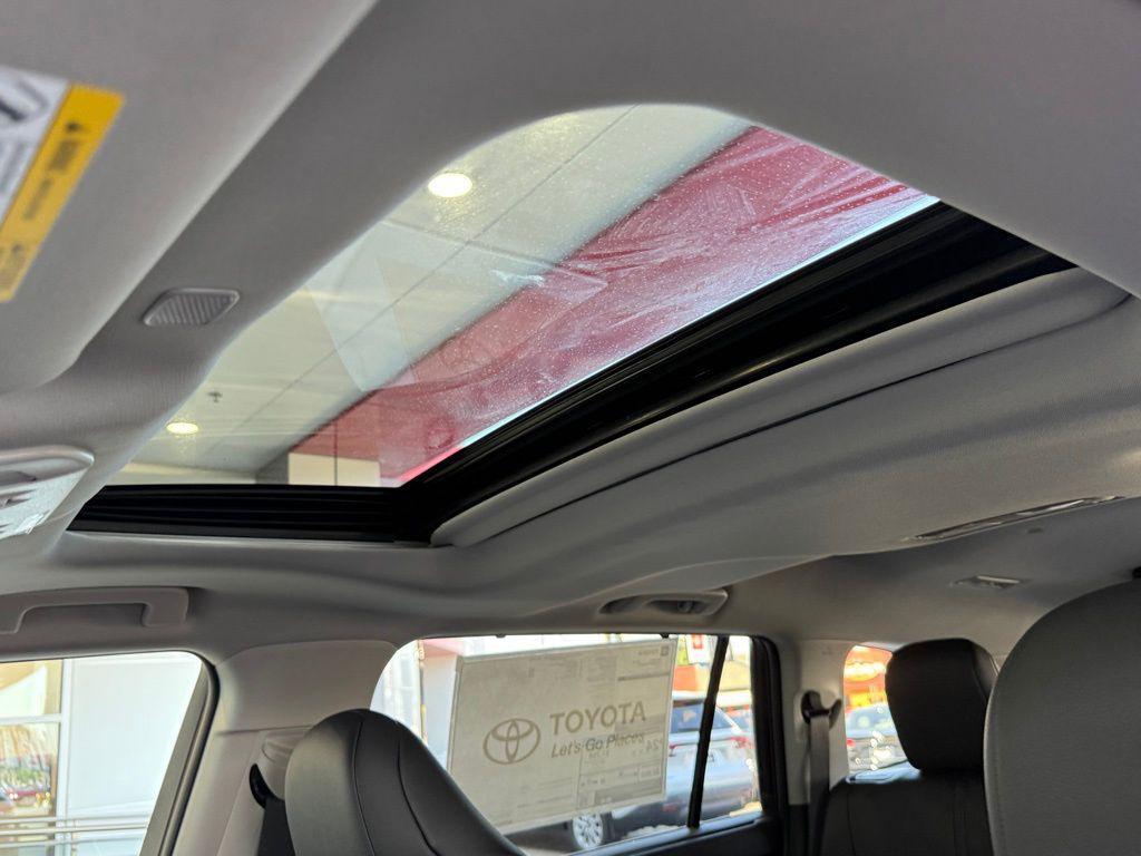 new 2026 Toyota Highlander car, priced at $48,692