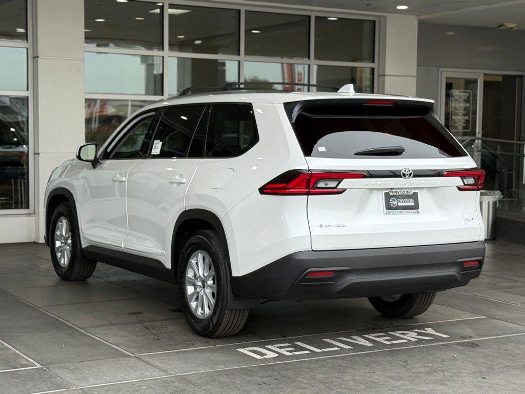 new 2026 Toyota Grand Highlander Hybrid car, priced at $51,863