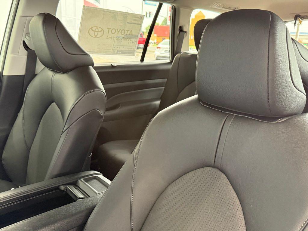 new 2026 Toyota Grand Highlander Hybrid car, priced at $51,863